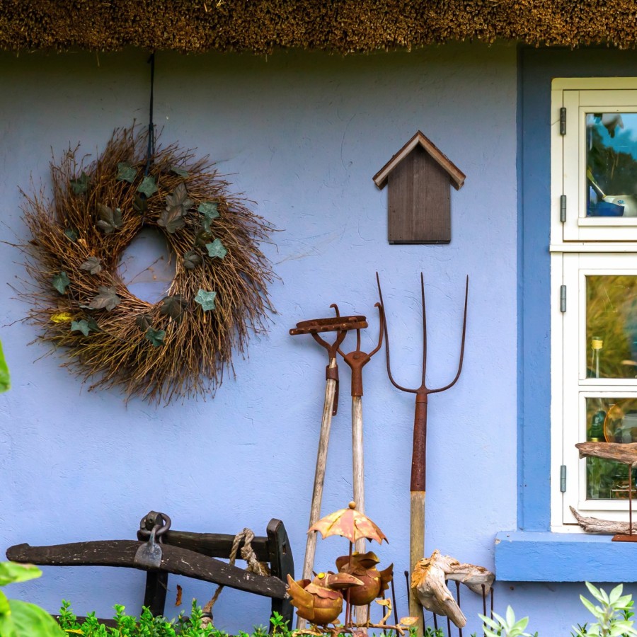 Relaxdays Marienkaferhaus Aus Holz, Braun Clearance